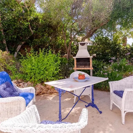 Villa Abril Binisafua